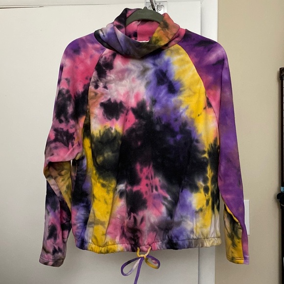 NWOT Lush Mock Neck Tie Dye Pullover Size Small - Picture 1 of 6